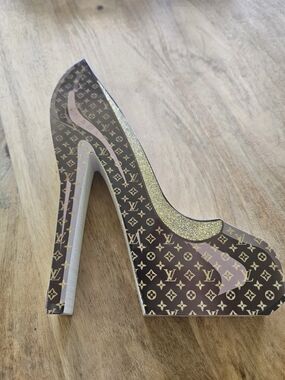 Brown & Gold High Heel Shoe Decor